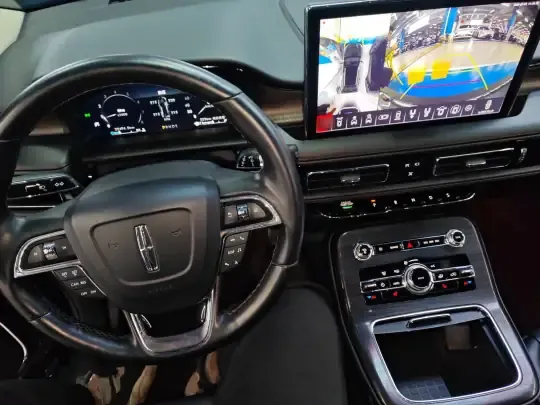 Lincoln Nautilus 2021 (32500 км)