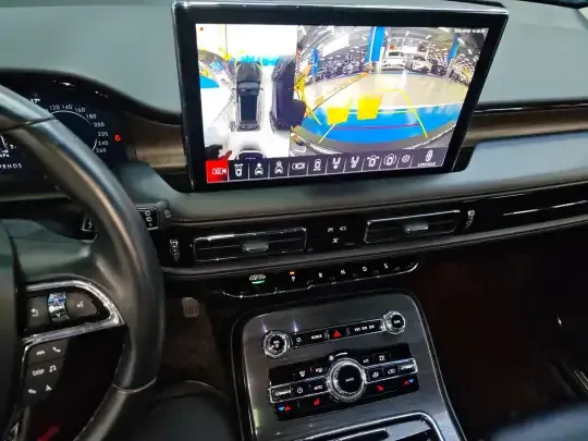 Lincoln Nautilus 2021 (32500 км)