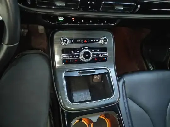 Lincoln Nautilus 2021 (32500 км)