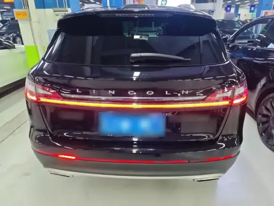 Lincoln Nautilus 2021 (32500 км)