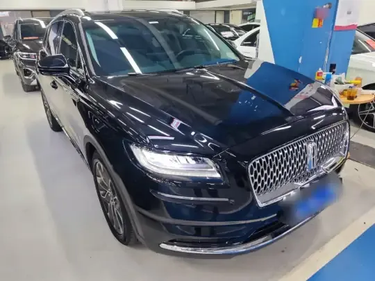 Lincoln Nautilus 2021 (32500 км)