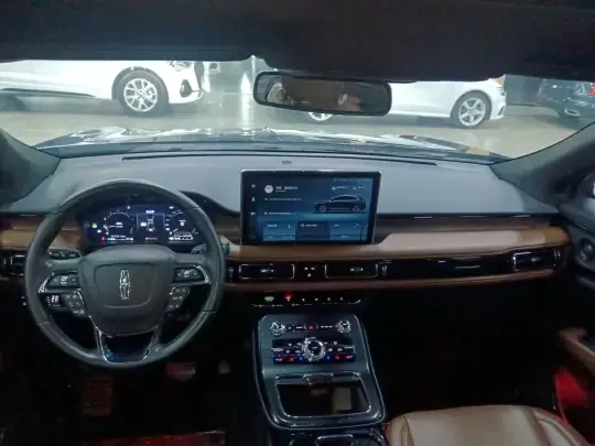 Lincoln Nautilus 2021 (39100 км)