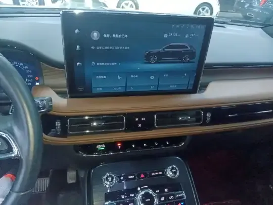 Lincoln Nautilus 2021 (39100 км)