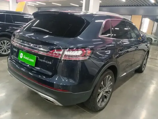 Lincoln Nautilus 2021 (39100 км)