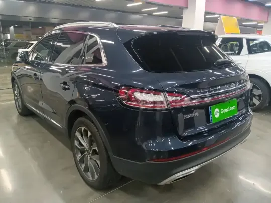 Lincoln Nautilus 2021 (39100 км)