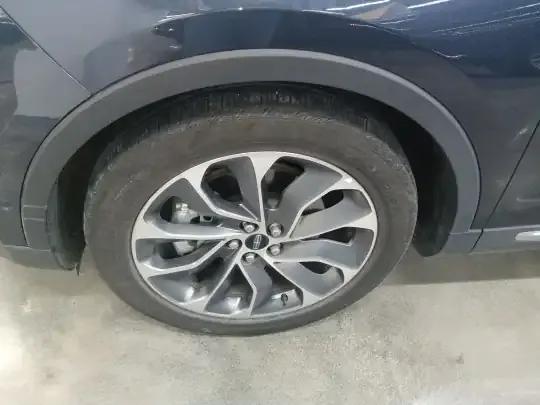 Lincoln Nautilus 2021 (39100 км)
