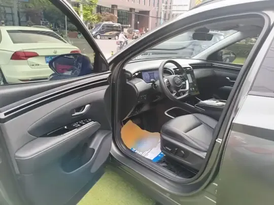 Hyundai Tucson 2021 (49500 км)