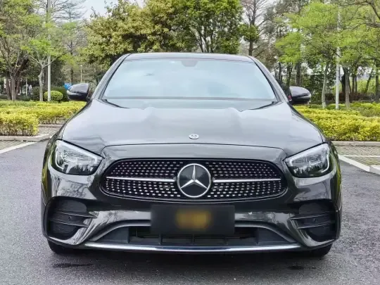Mercedes-Benz E-Class 2021 (35400 км)