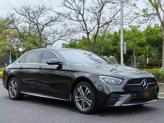 Mercedes-Benz E-Class 2021 (35400 км)