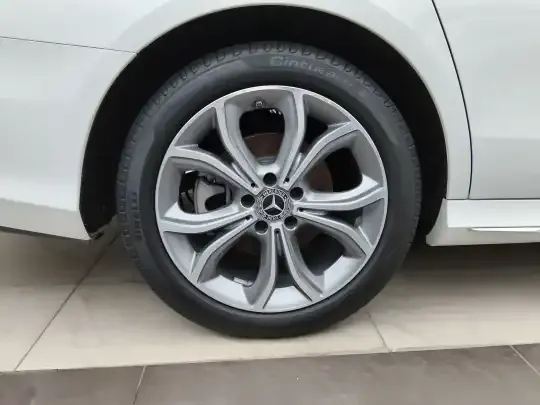 Mercedes-Benz E-Class 2021 (76000 км)