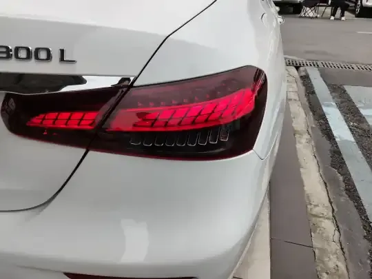 Mercedes-Benz E-Class 2021 (76000 км)