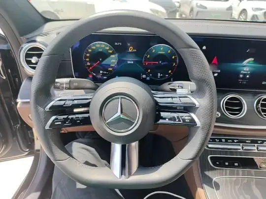 Mercedes-Benz E-Class 2021 (58400 км)
