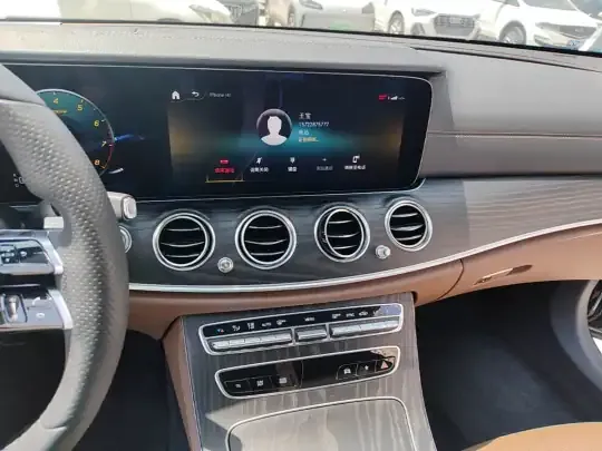 Mercedes-Benz E-Class 2021 (58400 км)