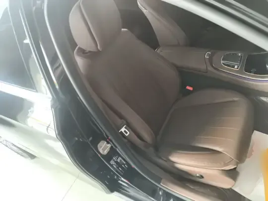 Mercedes-Benz E-Class 2021 (91100 км)