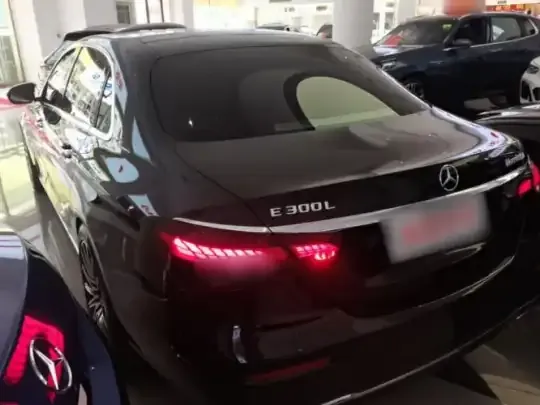 Mercedes-Benz E-Class 2021 (62500 км)
