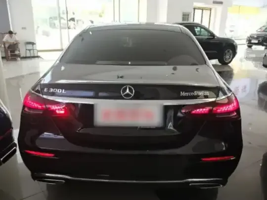 Mercedes-Benz E-Class 2021 (62500 км)