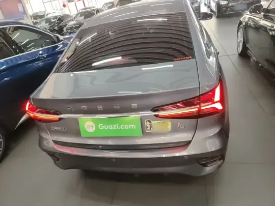 Roewe i5 2021 (17300 км)