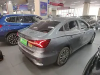 Roewe i5 2021 (17300 км)