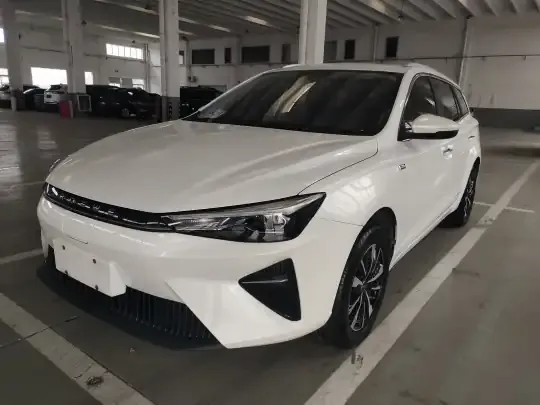 Roewe Ei5 2021 (12000 км)