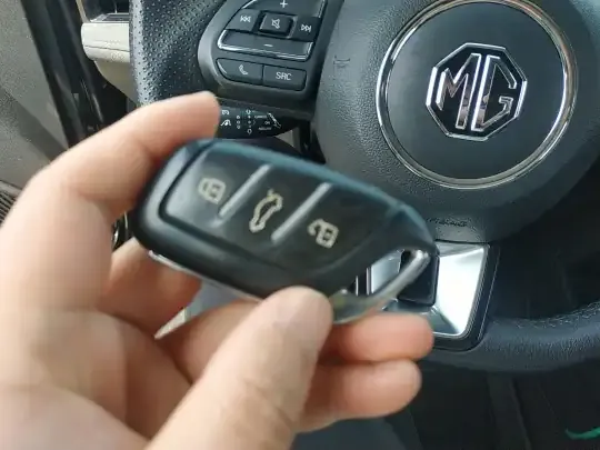 Roewe Ei5 2021 (54400 км)
