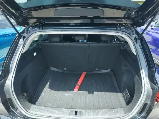 Roewe Ei5 2021 (54400 км)