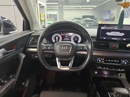 Audi Q5L 2021 (96200 км)