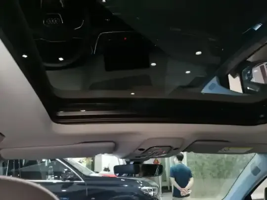 Audi Q5L 2021 (33600 км)
