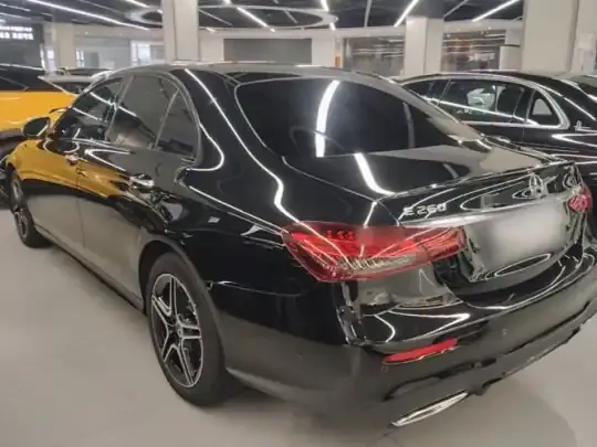 Mercedes-Benz E-Class 2021 (54200 км)