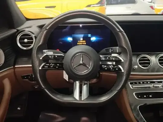 Mercedes-Benz E-Class 2021 (54200 км)