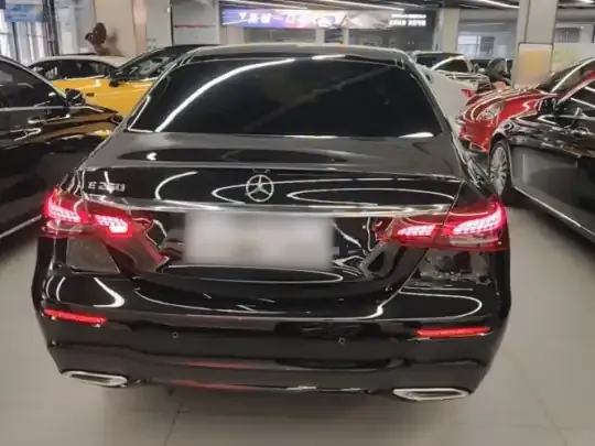 Mercedes-Benz E-Class 2021 (54200 км)