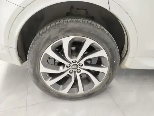 Land Rover Discovery Sport 2021 (34700 км)