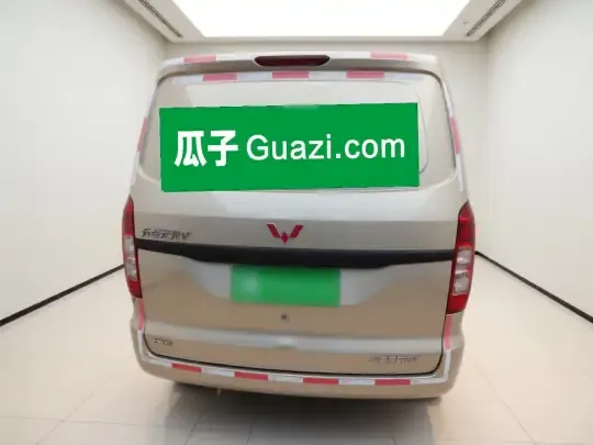Wuling Hongguang V 2021 (32000 км)