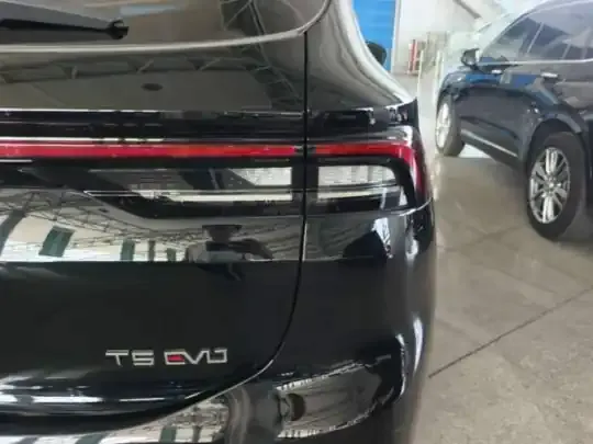 FORTHING T5 EVO 2021 (17600 км)
