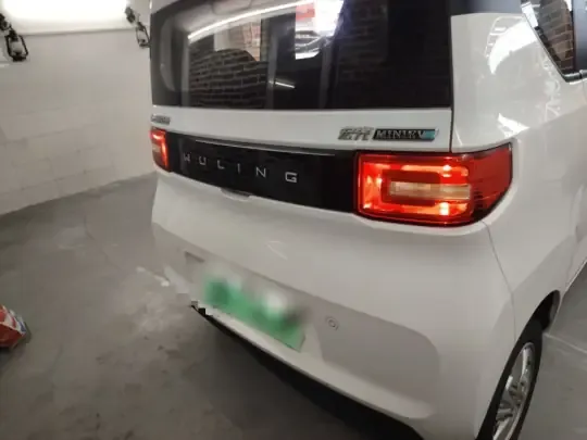 Wuling Hongguang MINIEV 2021 (32400 км)