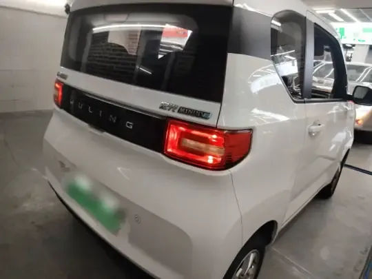 Wuling Hongguang MINIEV 2021 (32400 км)