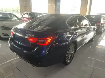 Infiniti Q50L 2021 (72800 км)