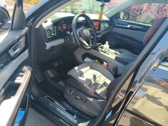 Volkswagen Teramont X 2021 (118400 км)