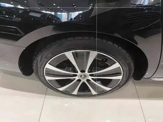 Mercedes-Benz E-Class New Energy 2021 (38900 км)