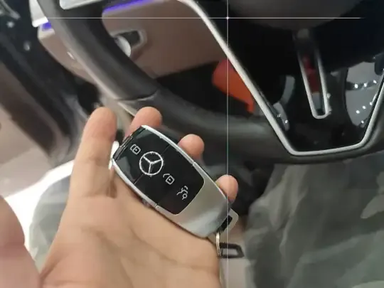 Mercedes-Benz E-Class New Energy 2021 (38900 км)