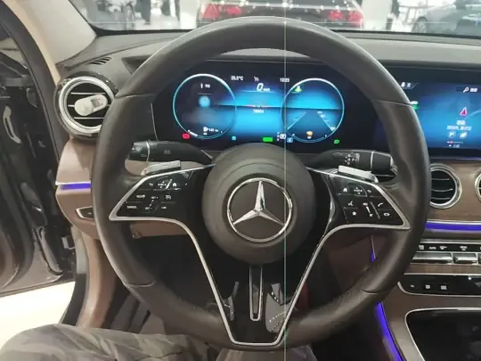 Mercedes-Benz E-Class New Energy 2021 (38900 км)