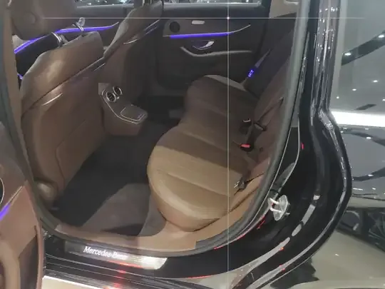 Mercedes-Benz E-Class New Energy 2021 (38900 км)
