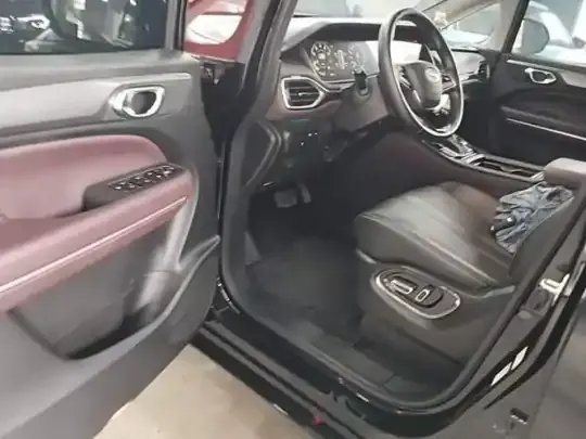 GAC Trumpchi M6 2021 (72400 км)