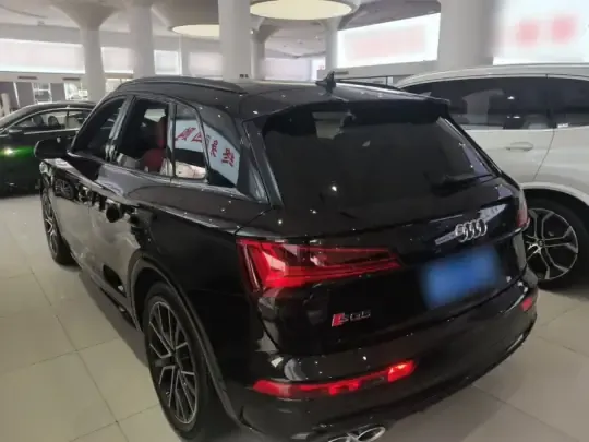Audi SQ5 2021 (53700 км)