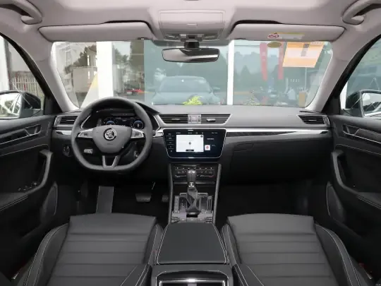 Skoda Superb 2021 (122100 км)