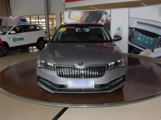 Skoda Superb 2021 (122100 км)