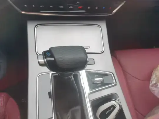 JETOUR X70 PLUS 2021 (26900 км)