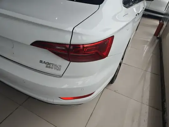 Volkswagen Sagitar 2021 (69600 км)