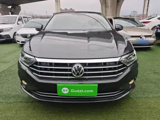 Volkswagen Sagitar 2021 (76900 км)