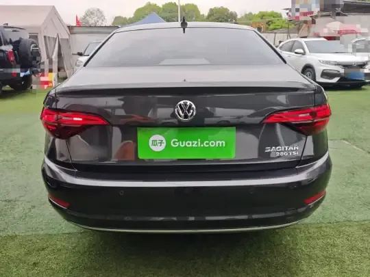 Volkswagen Sagitar 2021 (76900 км)