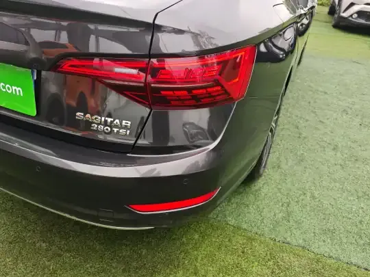 Volkswagen Sagitar 2021 (76900 км)